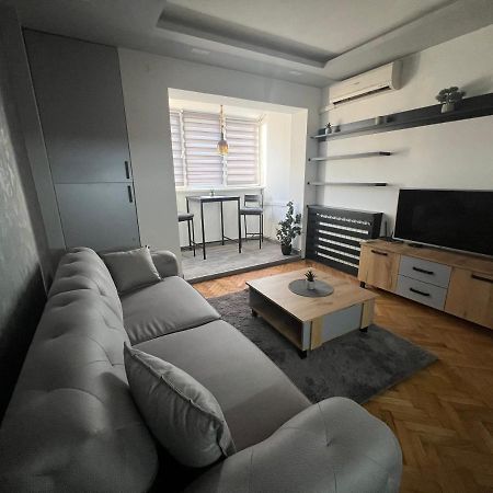 Central Sky View Apartment Belgrade Extérieur photo